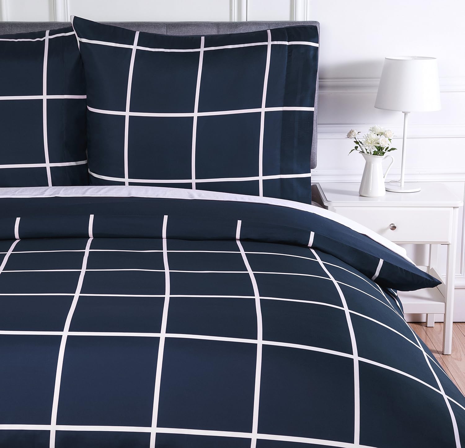 Bild von Amazon Basics Bettwäsche-Set, 135 x 200 cm, Leicht Mikrofaser, 3 Stück, Marineblau, Schottenmuster
