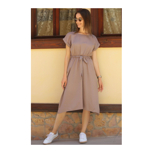 Bild von Stilvolles Damenkleid in Nerzfarben
