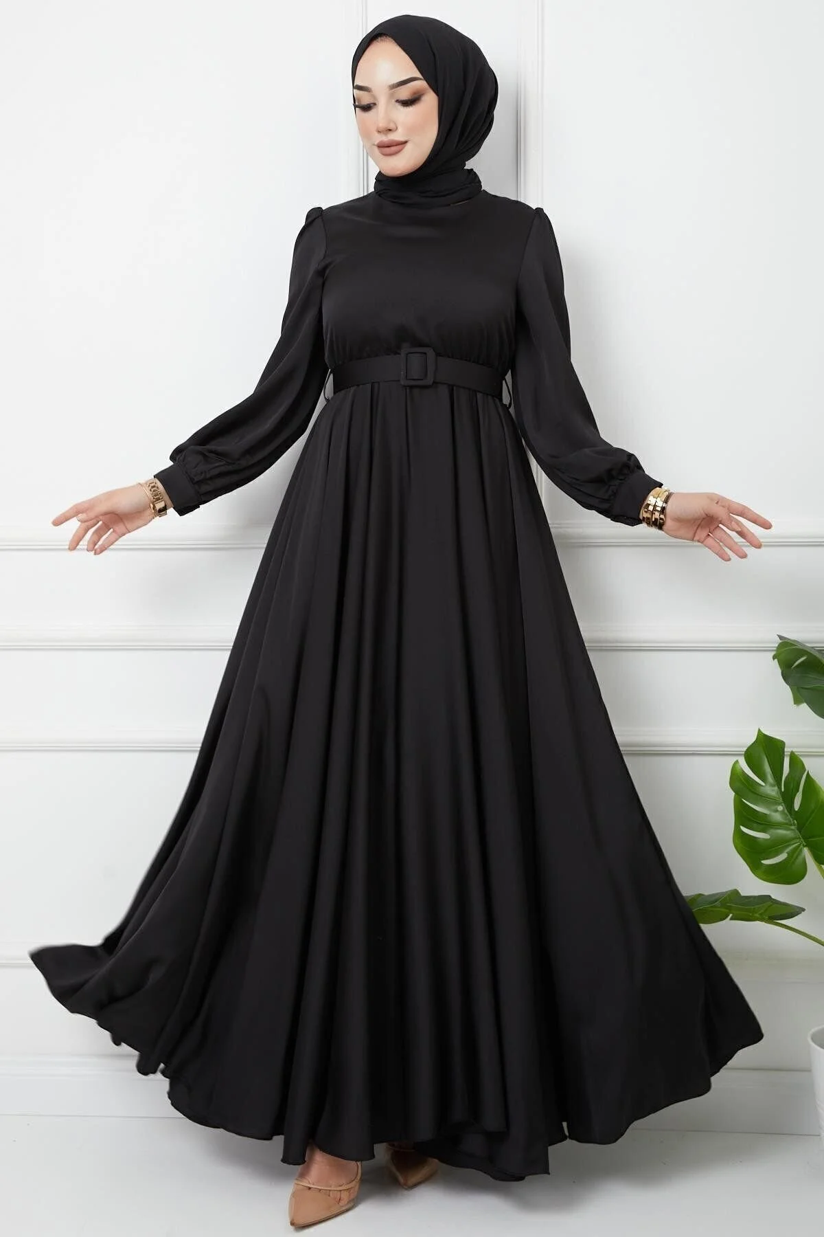 Bild von Olcay Gürtel-accessoire, Ausgestelltes Abendkleid Schwarz für Damen - 46