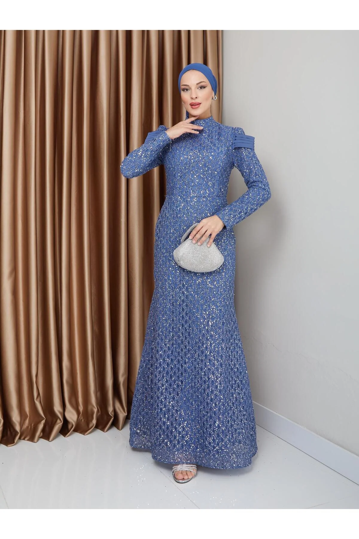 Bild von Olcay Fisch Hijab Pailletten Satin Abendkleid Mit Ärmeln Blau für Damen - 46
