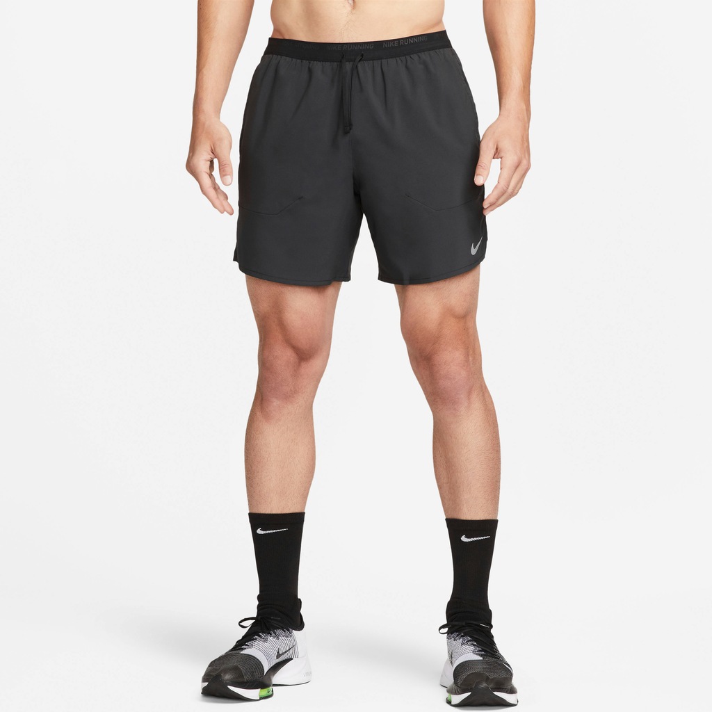 Bild von NIKE Dri-FIT Stride 7" Brief-Lined Laufshorts Herren 010 - black/black/reflective silv XXL