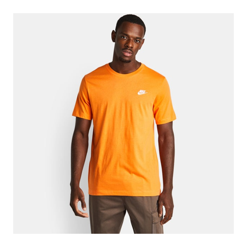 Bild von Nike Club - Herren T-shirts