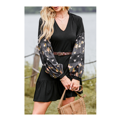 Bild von Elegantes Rüschenkleid mit V-Ausschnitt und Puffärmel für jeden Anlass