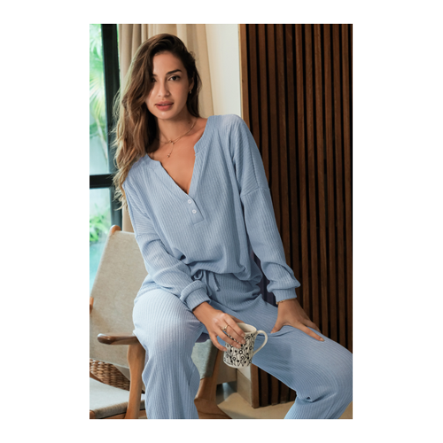 Bild von Hellblaues Pyjama-Set aus Langarm-Oberteil und Hose