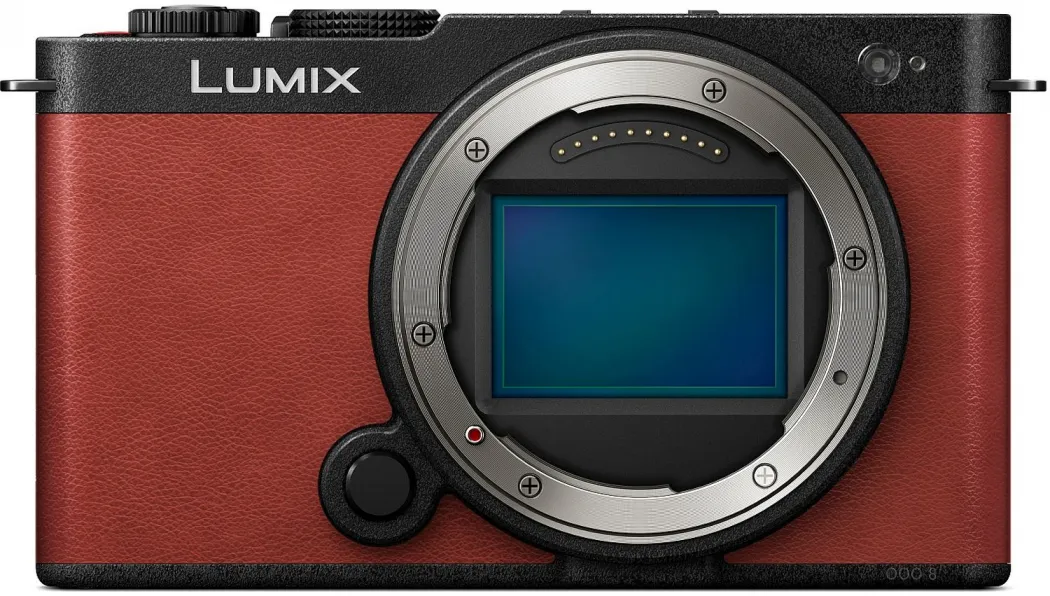 Bild von Panasonic DC-S9 rot + Sigma 24-70mm f2,8 DG DN II (A) - abzgl. 200,00€ Frühlings Sofortrabatt