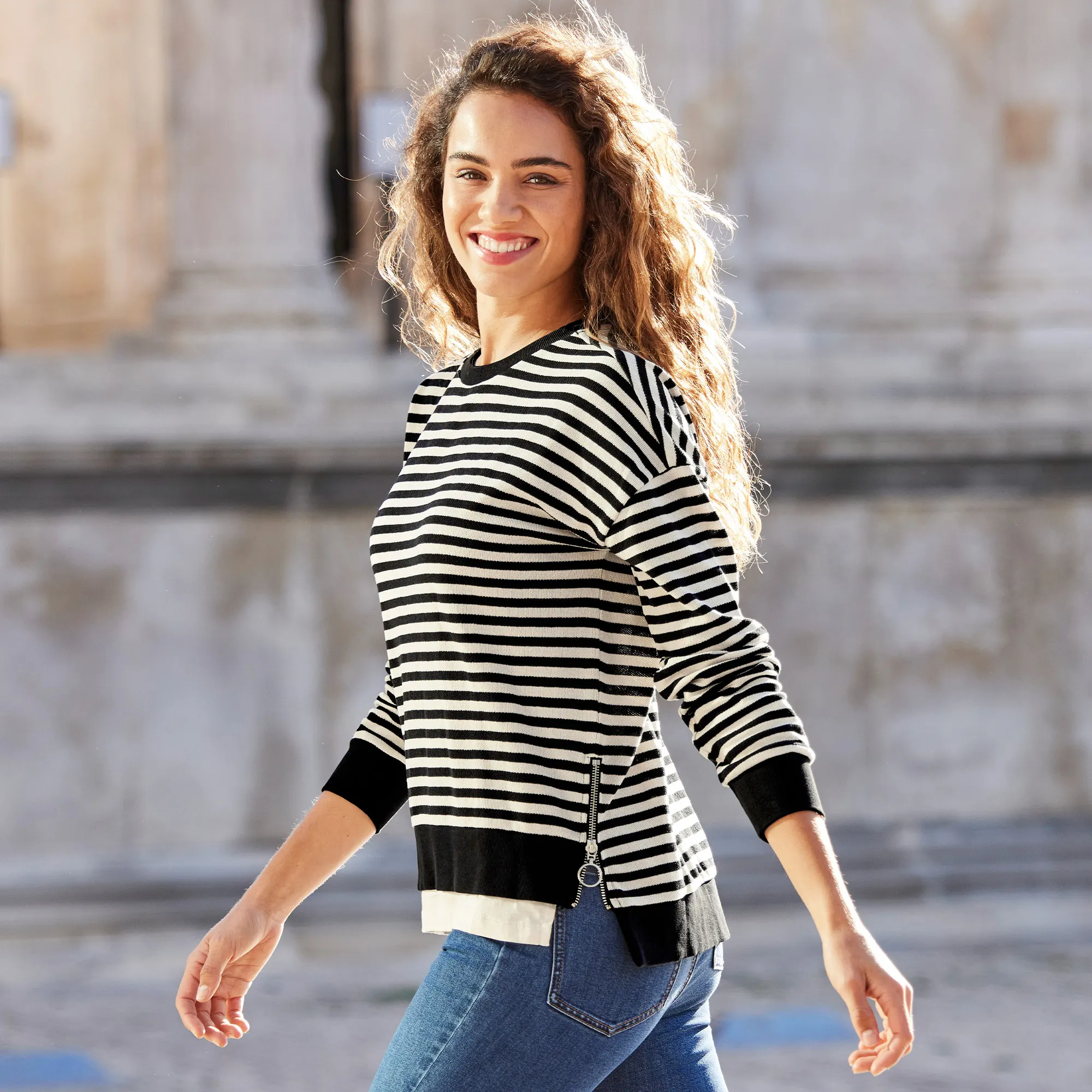 Bild von Damen-Pullover mit 2-in-1-Look