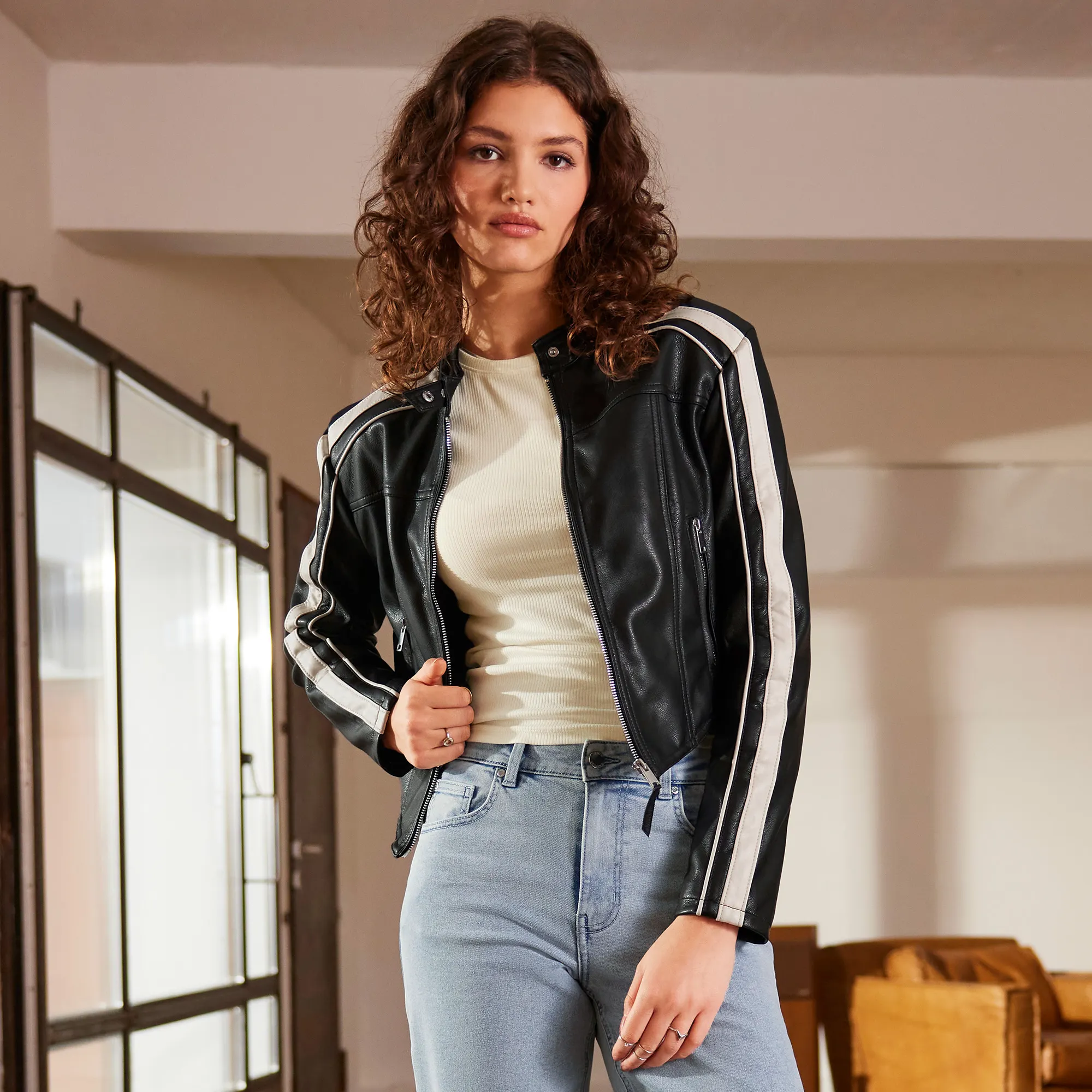 Bild von Damen-Biker-Jacke mit Kontraststreifen