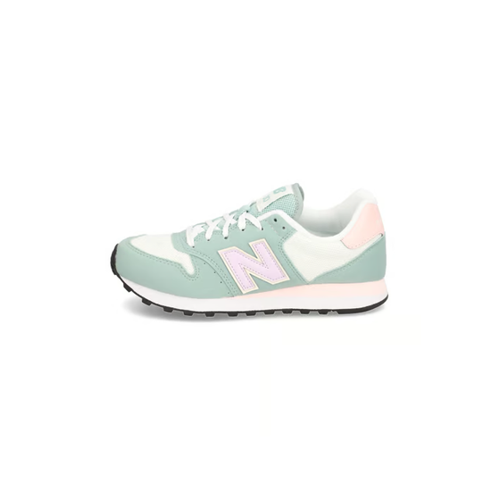 Bild von New Balance GW500 - Ein stilvoller Begleiter für den Alltag