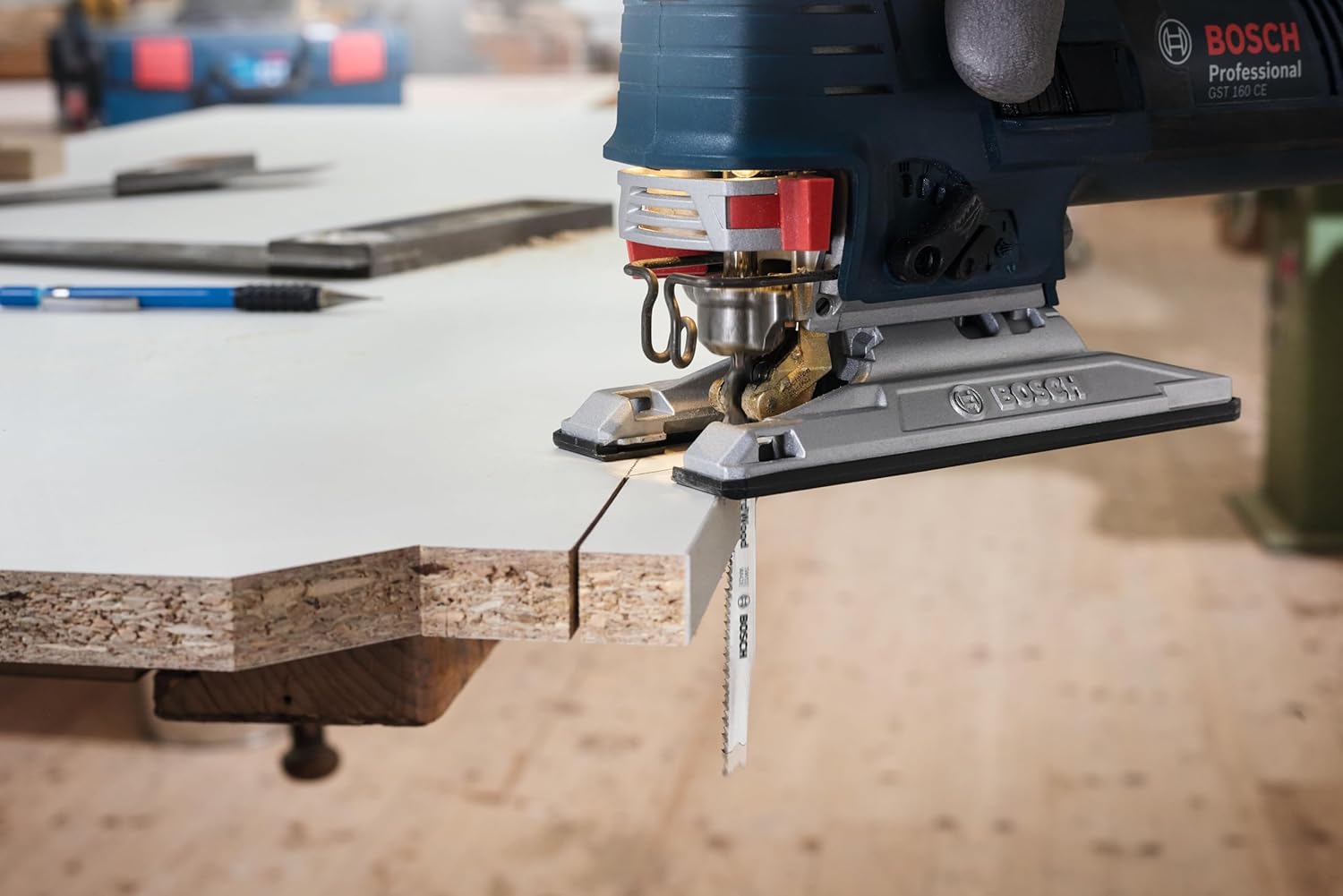 Bild von Bosch 3x Stichsägeblatt T 101 B Clean for Wood (für weiches Holz, gerader Schnitt, Professional Zubehör Stichsäge)