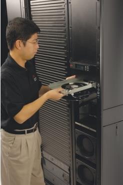 Bild von APC Schneider Schneider Electric Critical Power & Cooling Services Cooling On-Site Warranty Extension Service - Serviceerweiterung - Arbeitszeit und Ersatzteile - 1 Jahr - Vor-Ort - Geschäftszeiten - Reaktionszeit: am nächsten Arbeitstag (WOE1YR-AX-25)