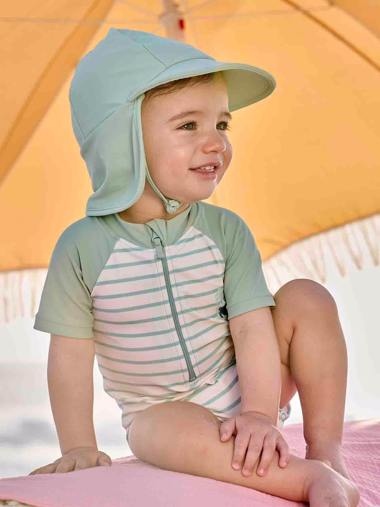 Bild von Jungen Baby Strandoverall OEKO-TEX® salbei