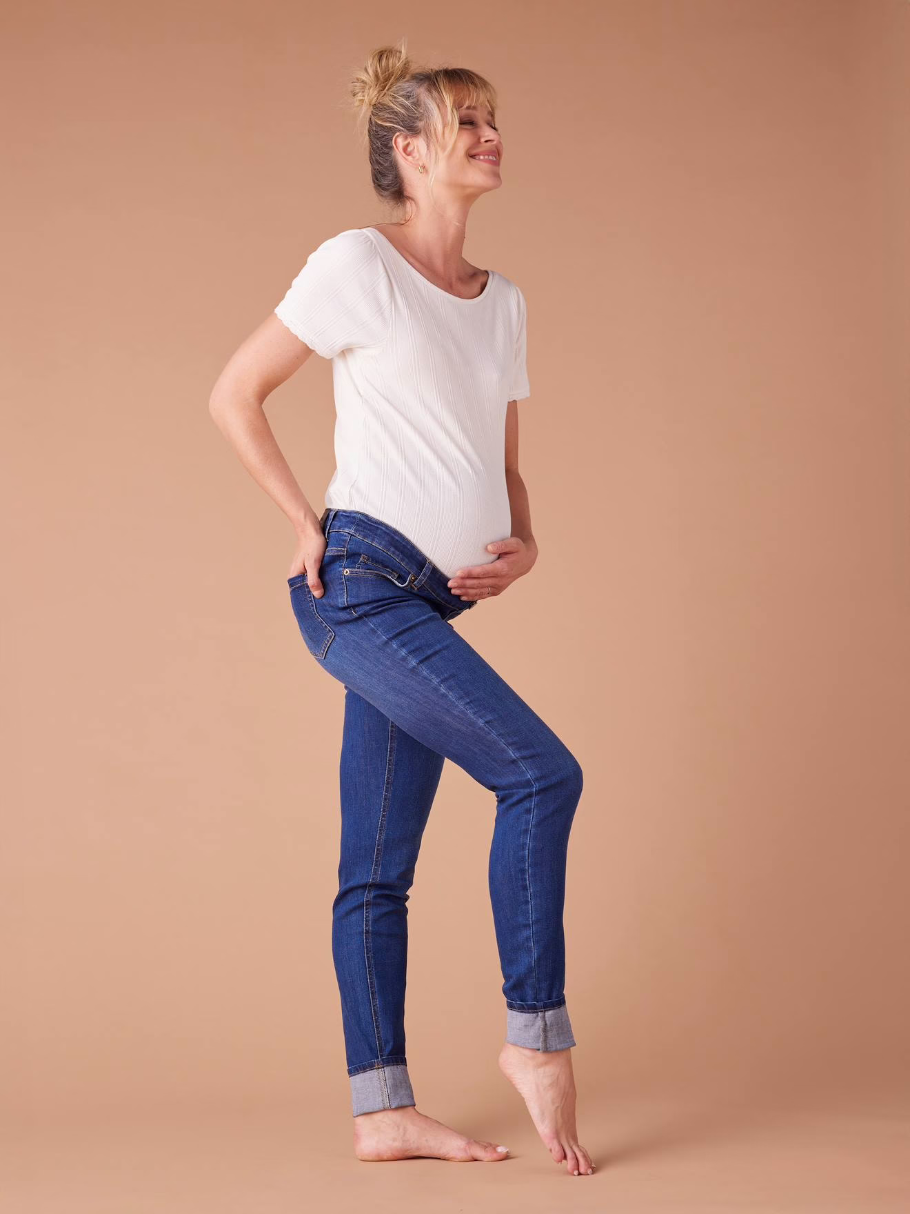 Bild von Skinny-Umstandsjeans