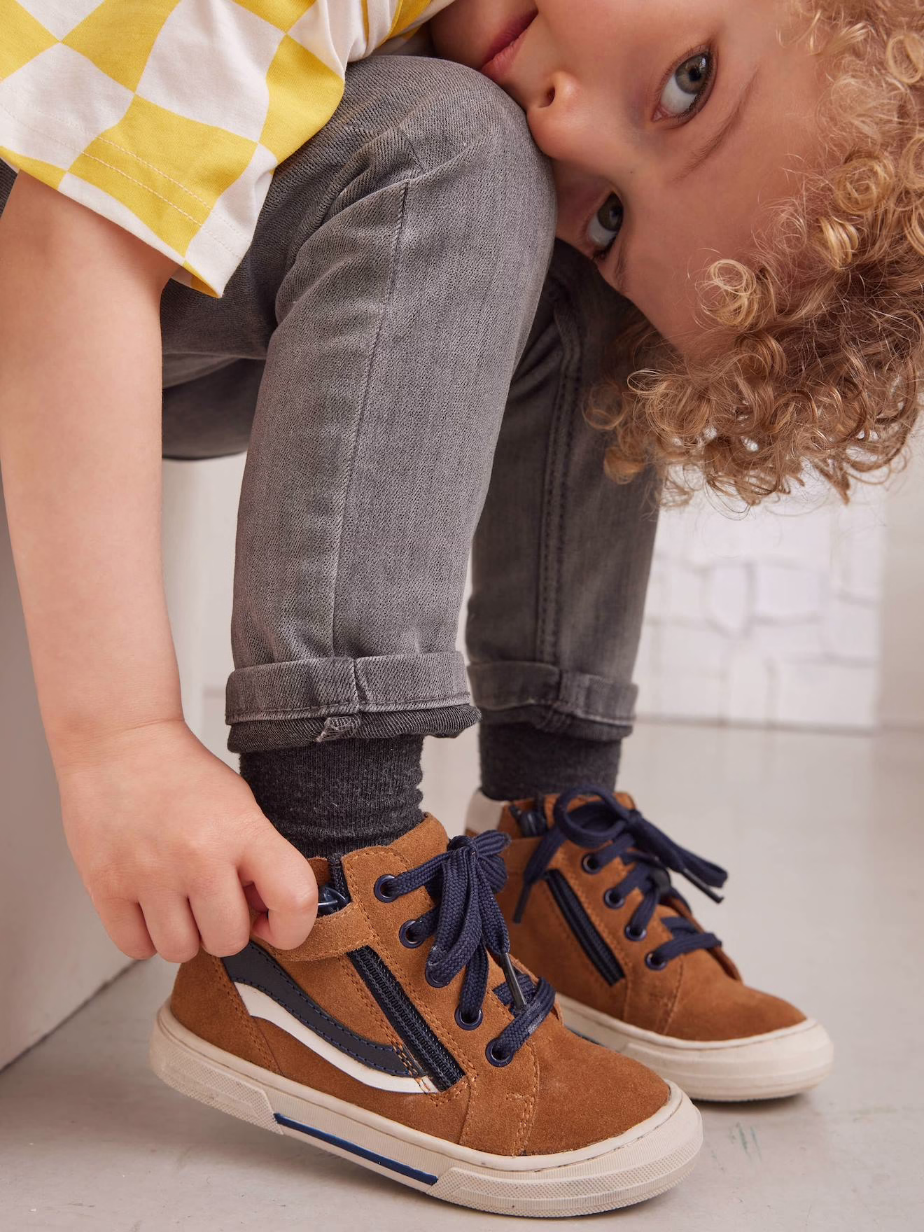 Bild von Jungen High-Sneakers aus Leder mit Reißverschluss