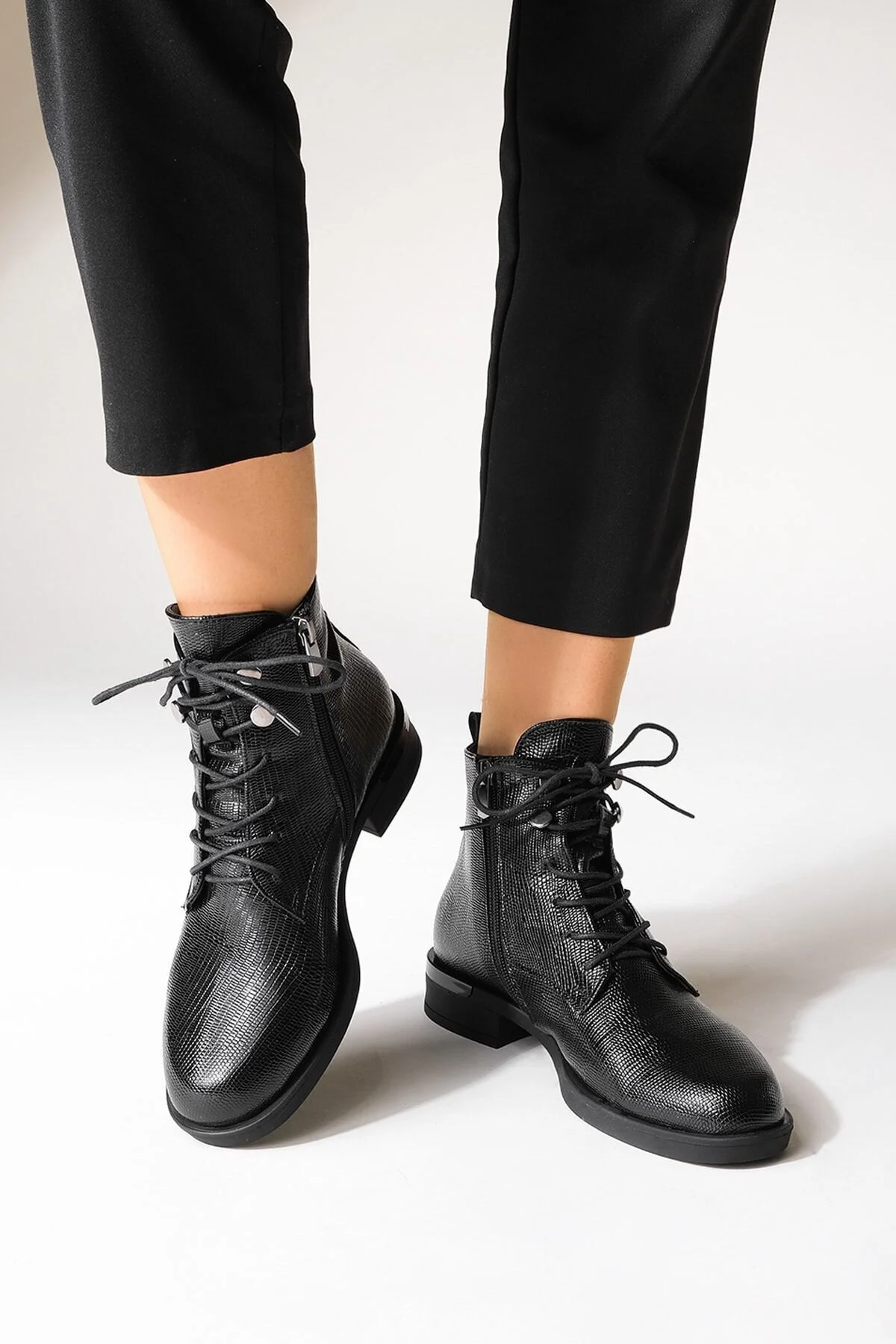 Bild von Marjin Stiefel, Schnürstiefel, Reißverschluss, Ligante, Schwarz, Schlangenleder für Damen - 36