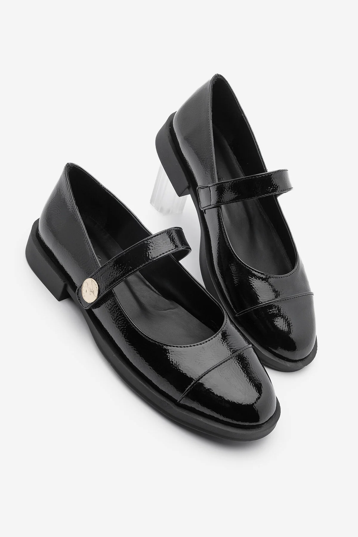 Bild von Marjin Loafer-freizeitschuhe Mit Klettverschluss Valsey Aus Schwarzem Lackleder für Damen - 37
