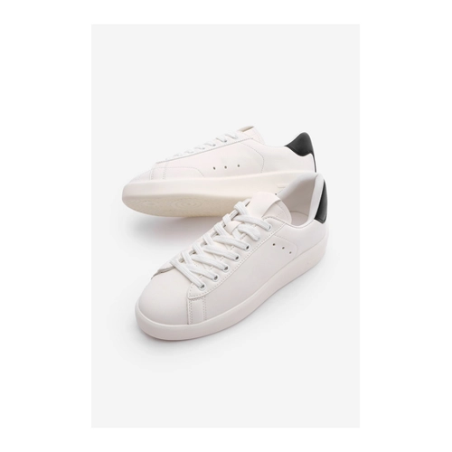 Bild von Marjin Dopre Schwarzer Sneaker – Dicke Sohle Und Schnürung für Damen