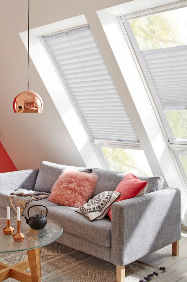 Bild von sunlines Dachfensterplissee Classic Style Crepe, Lichtschutz, verspannt, verschraubt, mit Führungsschienen