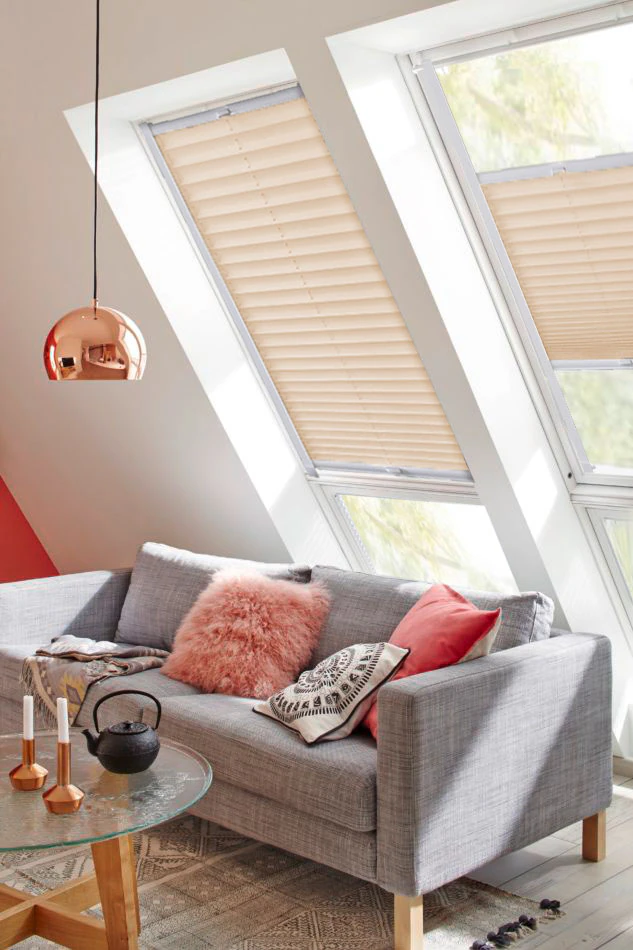 Bild von sunlines Dachfensterplissee Classic Style Crepe, Lichtschutz, verspannt, verschraubt, mit Führungsschienen