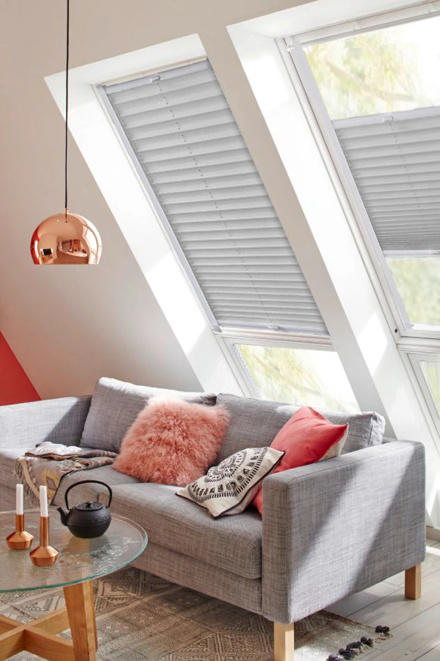 Bild von sunlines Dachfensterplissee Classic Style Crepe, Lichtschutz, verspannt, verschraubt, mit Führungsschienen