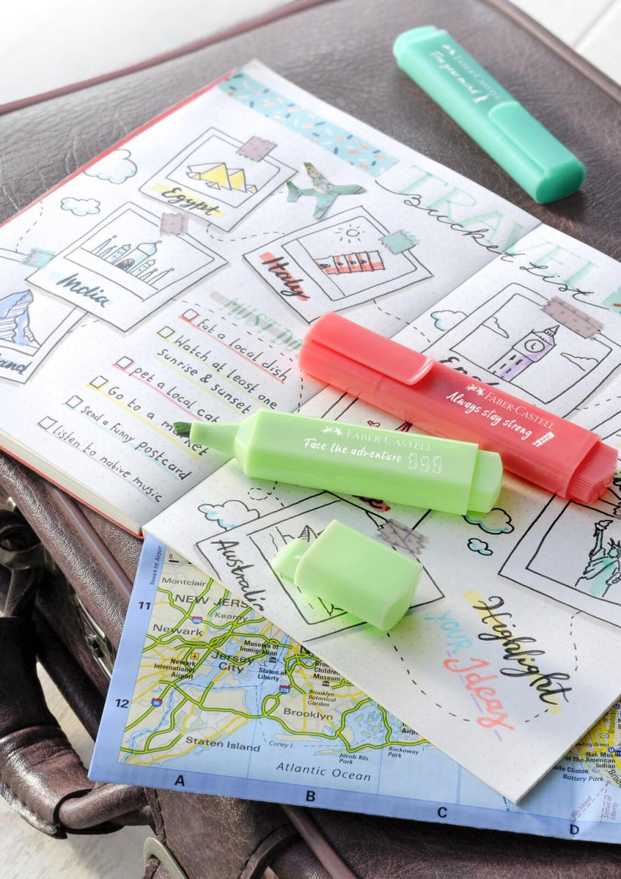 Bild von FABER-CASTELL 254626 - Textmarker Set TL 46, 8er Etui, Pastell Farben, mit langlebiger Keilspitze, Strichbreite 1-5 mm