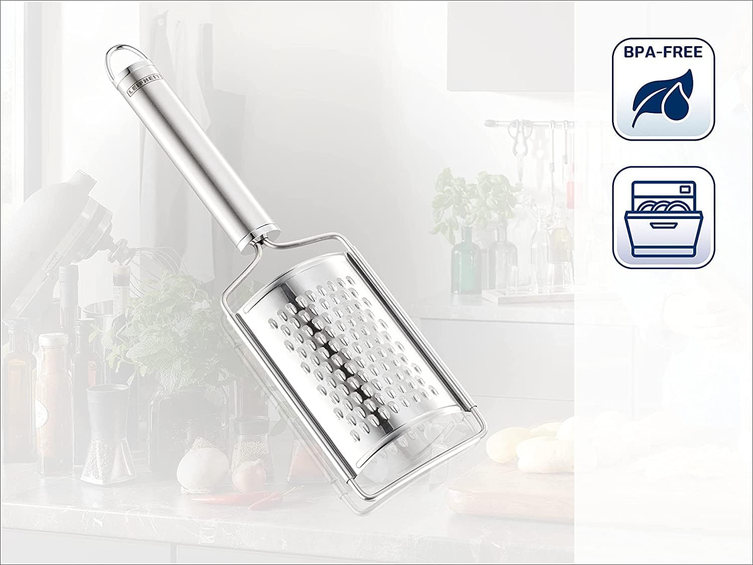 Bild von Leifheit Muskatreibe Sterling-Serie aus rostfreiem Edelstahl, Zester Reibe, auch für Parmesan geeignet, Muskatnuss Reibe, Ingwerreibe, Hobel mit praktischer Aufhängeöse, ideal zum Servieren am Tisch