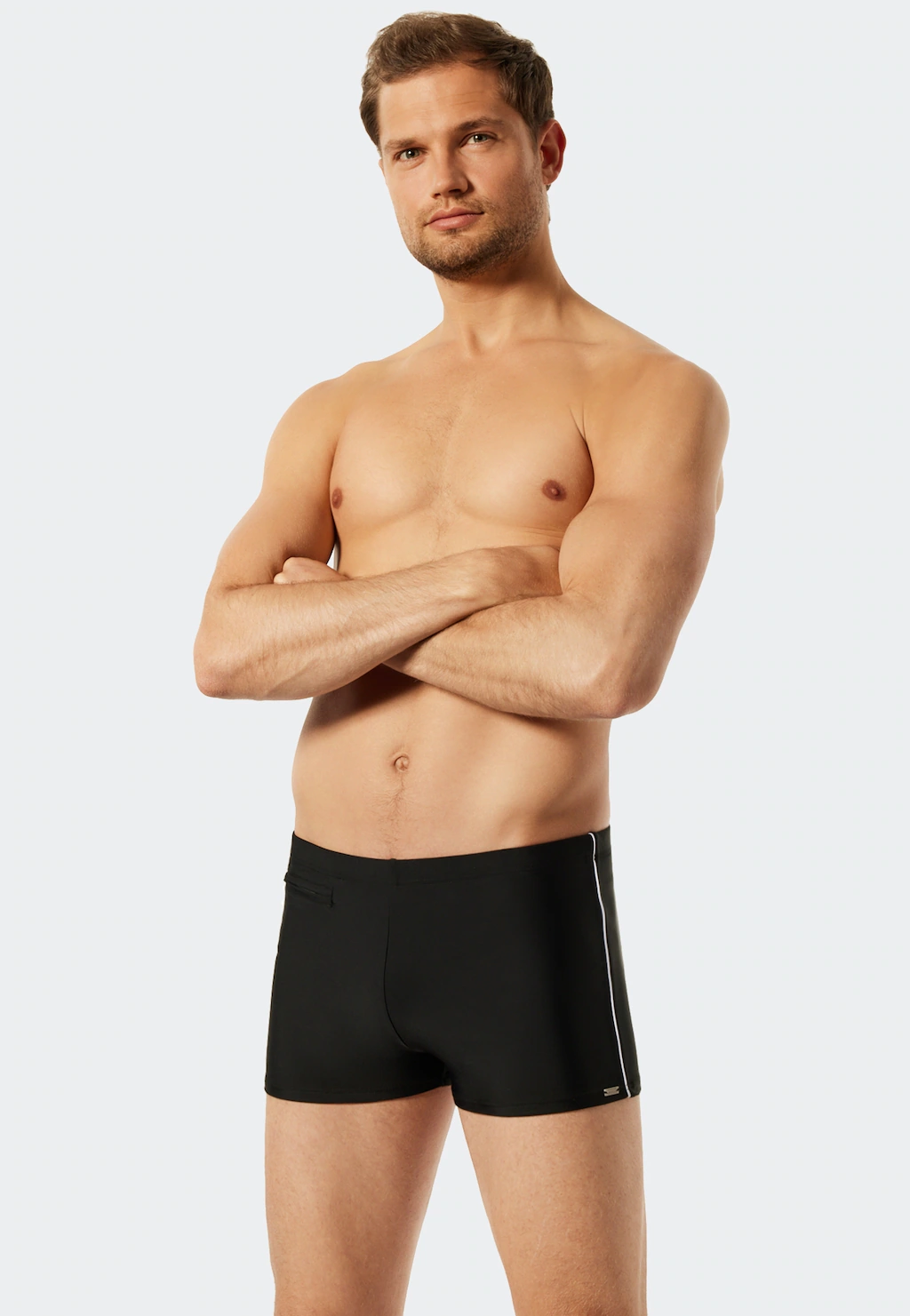 Bild von Badehose mit Reißverschluss-Tasche Wirkware recycelt feiner Streifen schwarz - Nautical Casual 10