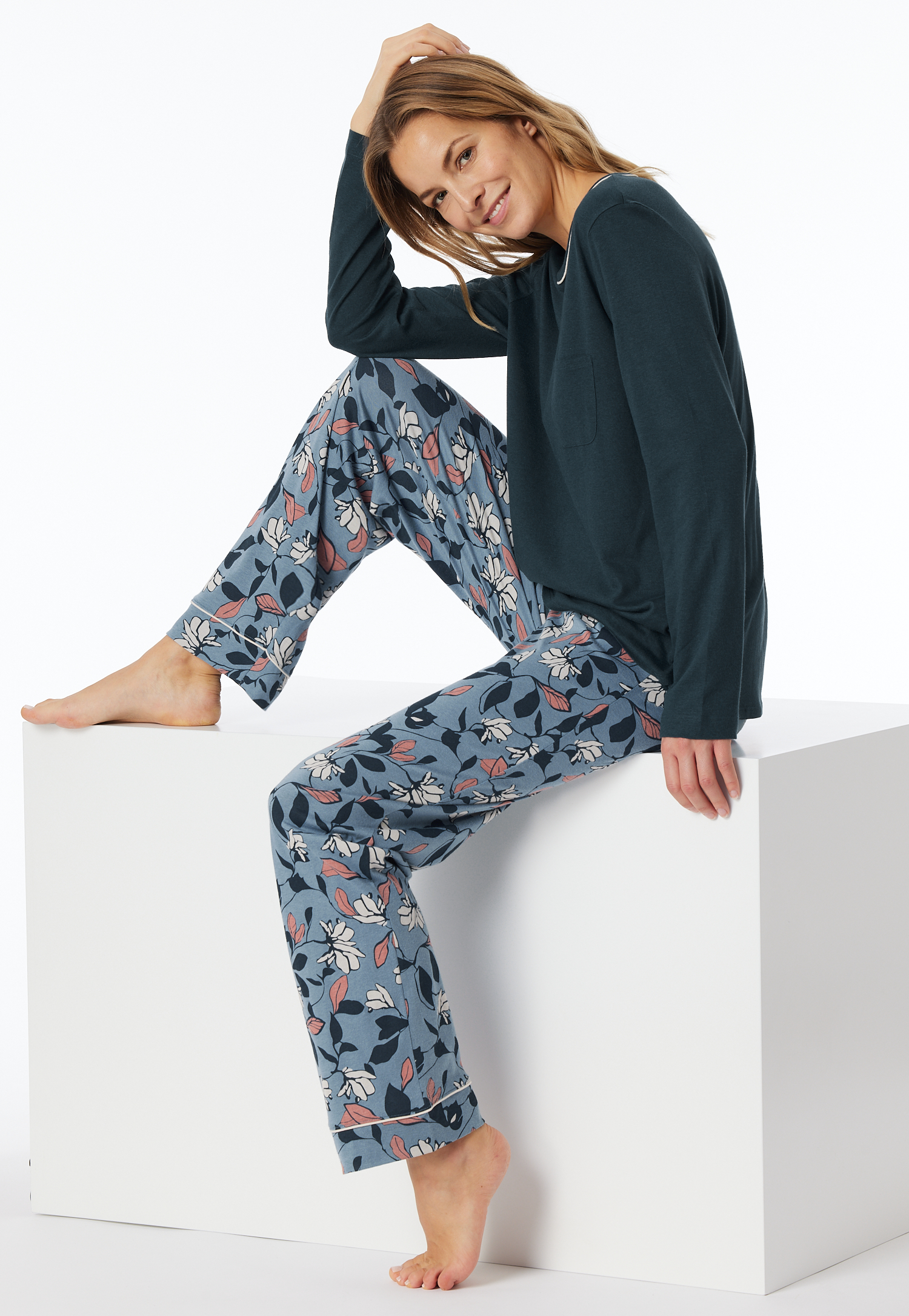 Bild von Schlafanzug lang multicolor - Comfort Nightwear 44
