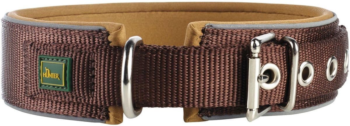 Bild von HUNTER Hundehalsband NEOPREN REFLECT, Farbe: braun/caramel, weiche Polsterung, reflektierend, besonders breit für optimalen Tragekomfort, ideal für Spaziergänge in der Dämmerung, Größe: L-XL (65)
