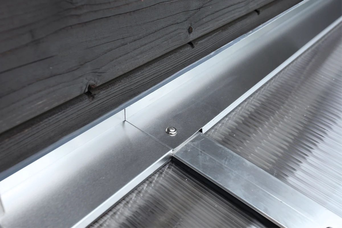 Bild von Skan Holz Wandabschlussprofil für Terrassenüberdachungen-Terrassenüberdachungen Breite 541 cm
