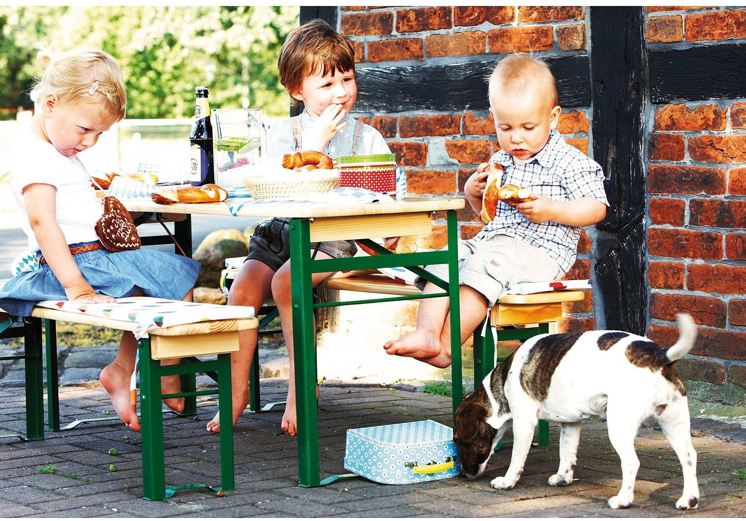 Bild von PINOLINO Kinderfestzeltgarnitur Sepp, aus Holz und Metall, 3-teilig, einfach zusammenklappbar, empfohlen für Kinder ab 3 Jahren