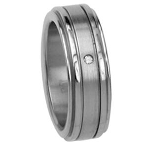 Bild von Titan ring mit Diamant 2 Linien mattiert und poliert Größe 53 = ca. 16.9mm