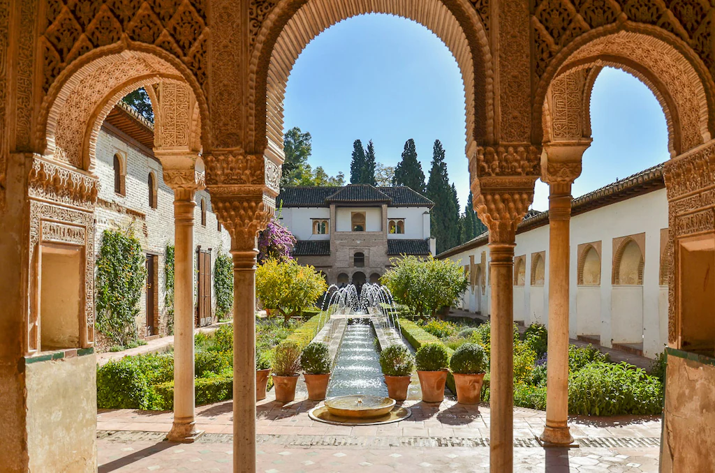 Bild von Papermoon Fototapete "Generalife Garten"