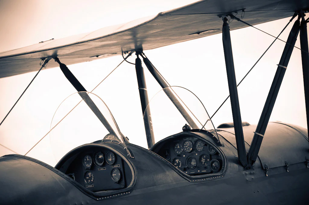 Bild von Papermoon Fototapete "Vintage Flugzeug"