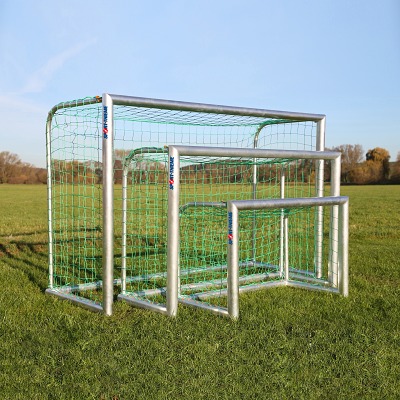 Bild von Sport-Thieme Mini-Fußballtor Professional | Vollverschweißt | Stabiles Aluminium | Inkl.Gratis Bodenbefestigung | Frei stehend | 90x75 mm Profil