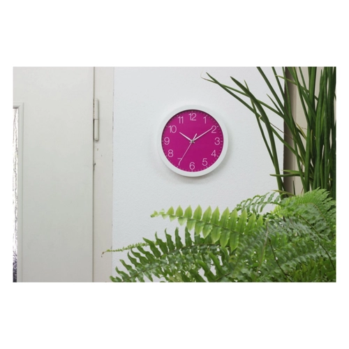 Bild von EUROTIME Wanduhr Trend Alu Fuchsia – Ein zeitloses Wohnaccessoire