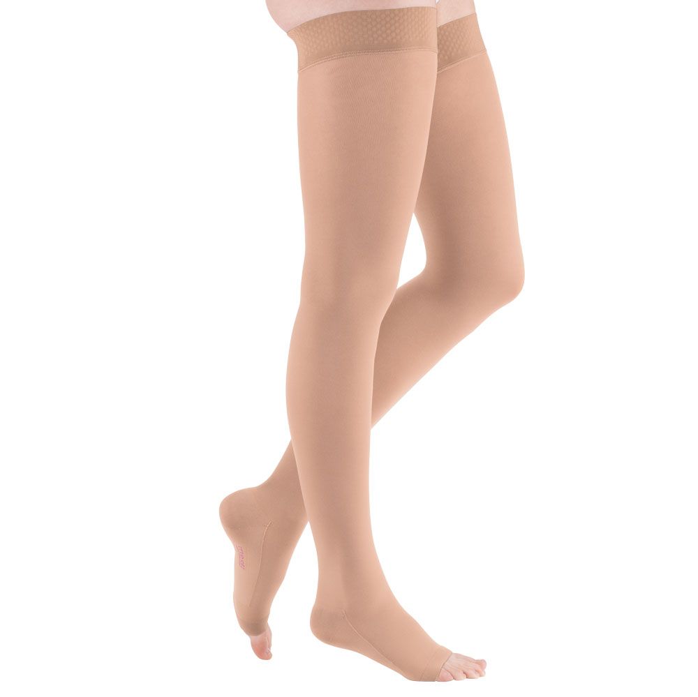 Bild von mediven comfort CCL2 AG Kompressionsstrümpfe kurz (62-71 cm) o. Fußpitze Noppenhaftband