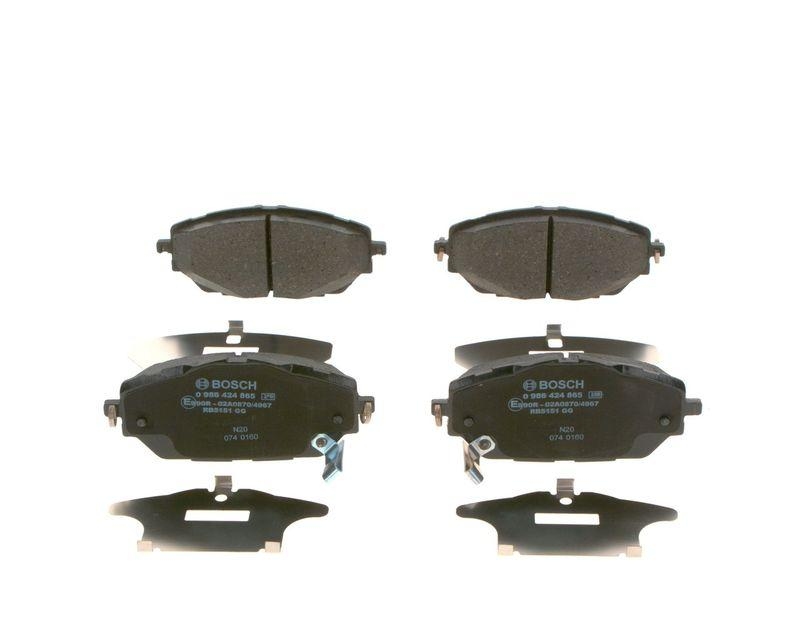 Bild von BOSCH 0 986 424 865 Bremsbelagsatz Bremsbeläge, Bremsklötze, Bremssteine Low-Metallic mit integriertem Verschleißsensor TOYOTA: Corolla XII Hatchback