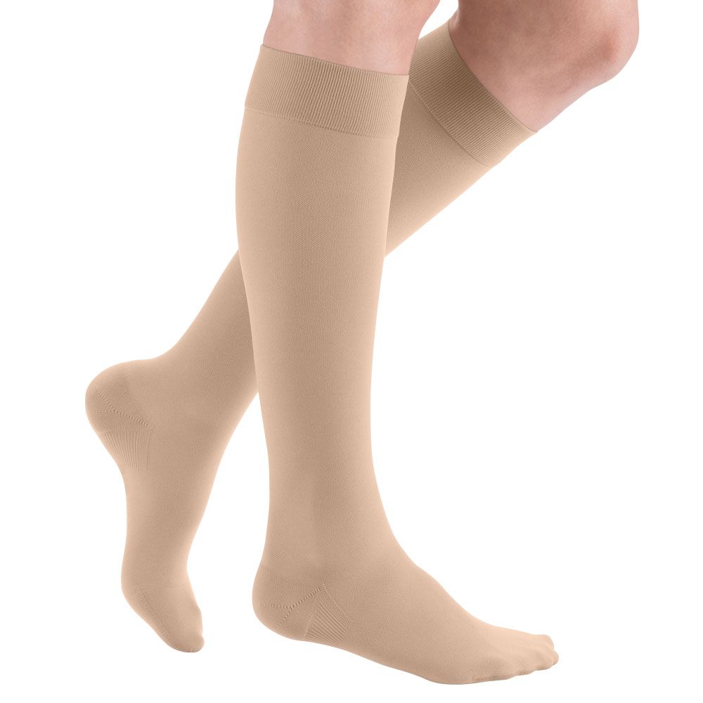 Bild von mediven plus CCL1 AD Kompressionsstrümpfe normal (39-44 cm) mit Noppenhaftband