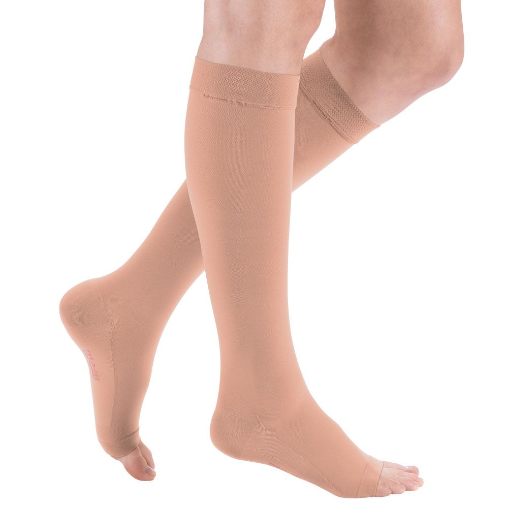 Bild von mediven comfort CCL2 AD Kompressionsstrümpfe kurz (34-38 cm) o. Fußspitze Trikotabschlussrand