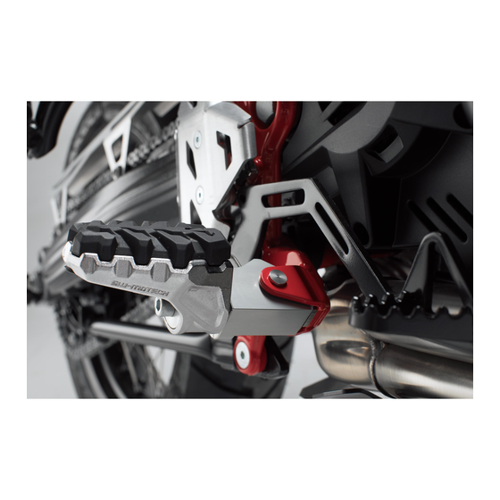 Bild von SW-MOTECH Fußrastenpaar EVO Touring/Off-Road Fahrer