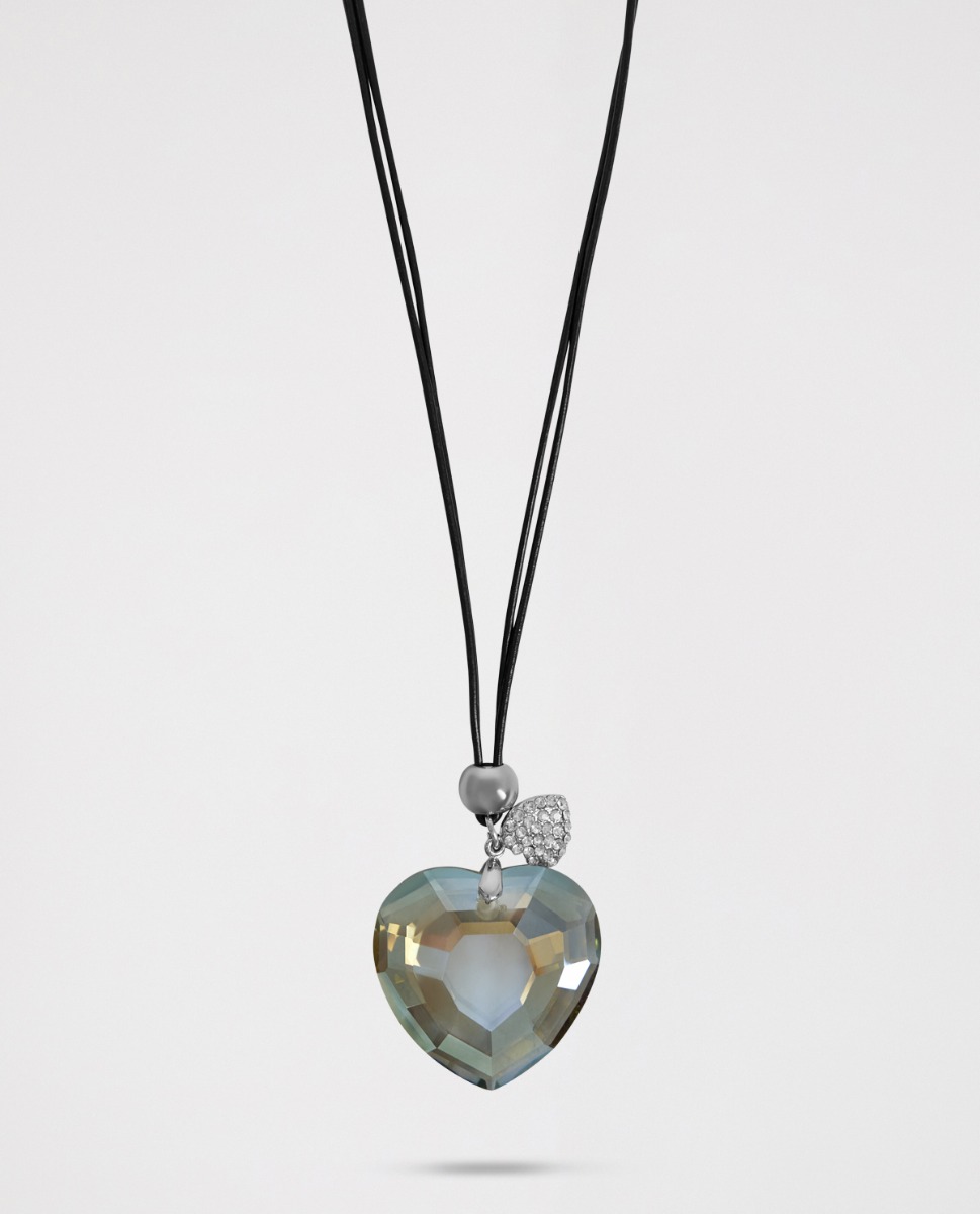 Bild von Lange Kette mit Herzanhänger