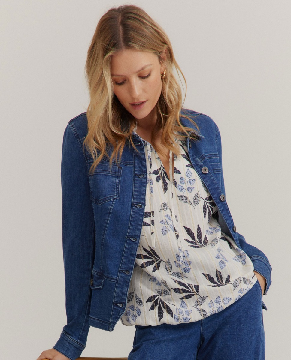 Bild von Jeansjacke mit Schößchen
