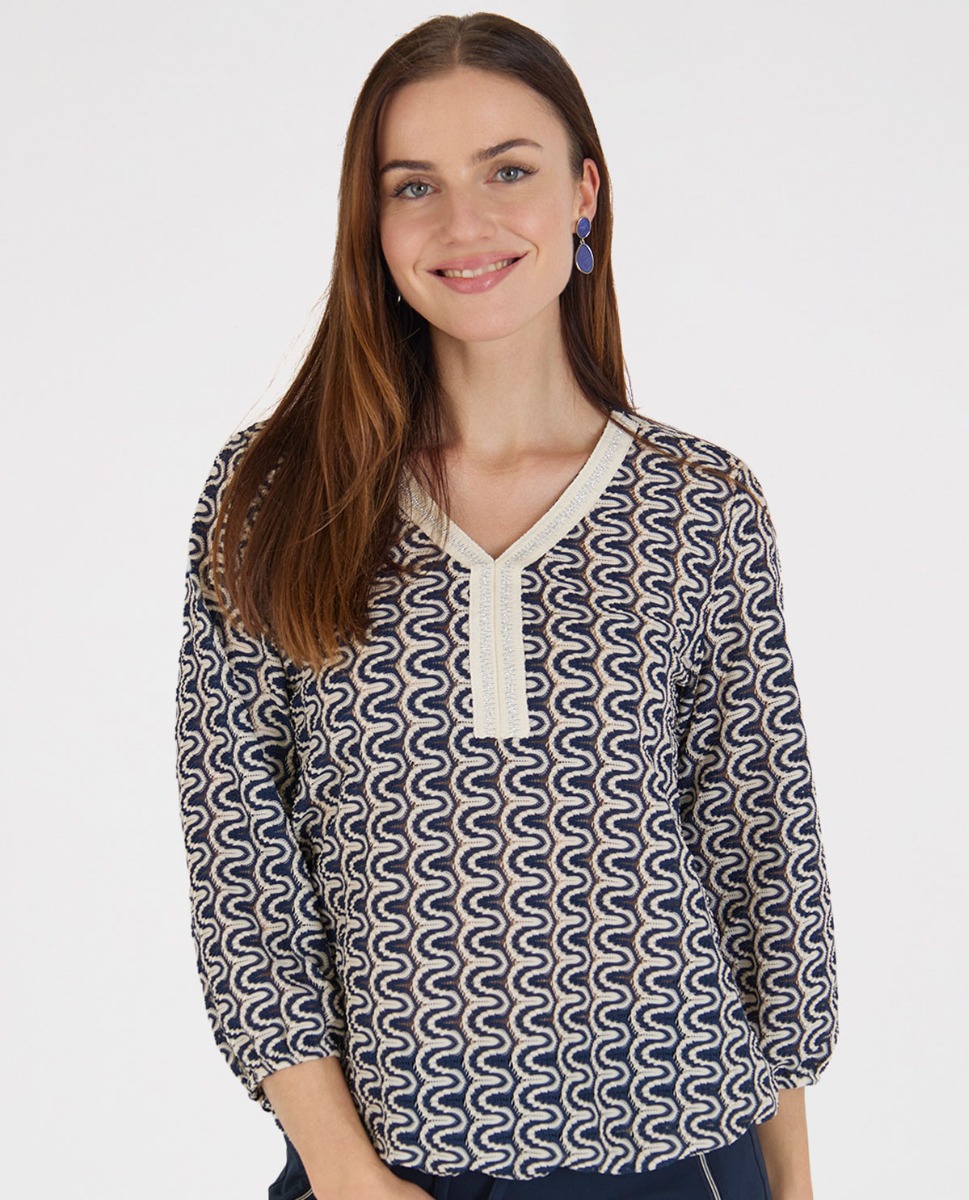 Bild von Spitzenshirt mit Tunika Ausschnitt
