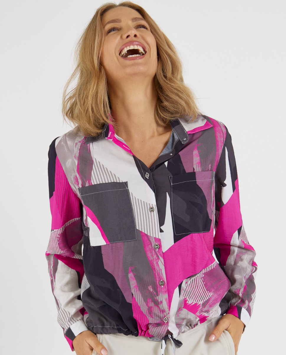 Bild von Hemdkragenbluse mit geografischem Druck