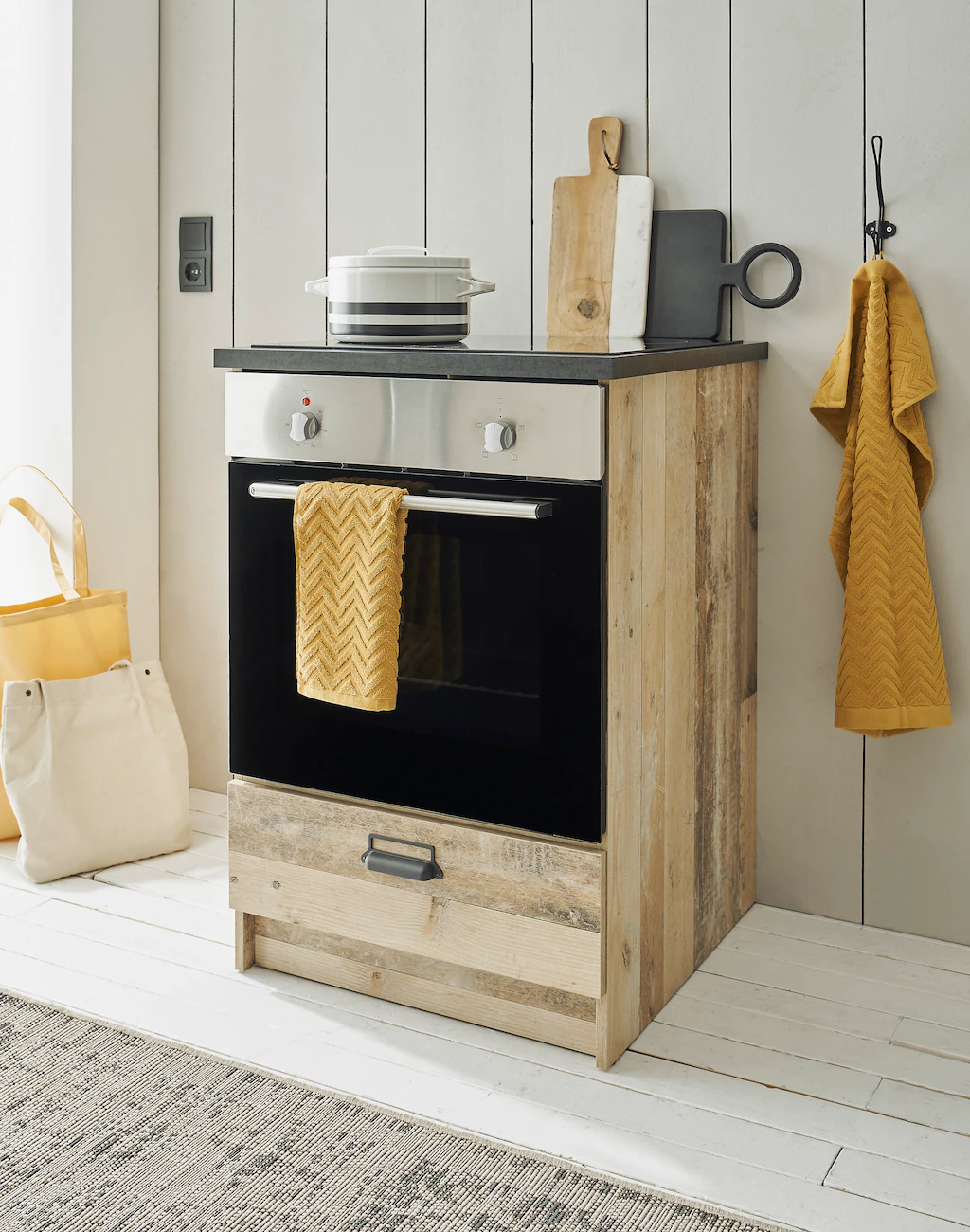 Bild von Home affaire Herdumbauschrank "Sherwood", mit Apothekergriffen aus Metall, Breite der Arbeitsplatte 63 cm