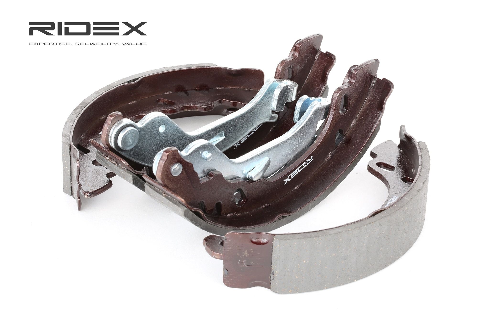 Bild von RIDEX 70B0014 Bremsbacken Trommelbremsbacken, Bremsbackensatz Hinterachse 180 32 mit Handbremshebel FIAT: 500 Hatchback, Panda II Hatchback, 500L