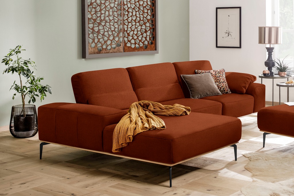 Bild von W.SCHILLIG Ecksofa »run, Designsofa mit tollem Sitzkomfort, bequem, L-Form«, mit Holzsockel, Füße in Schwarz pulverbeschichtet, Breite 319 cm
