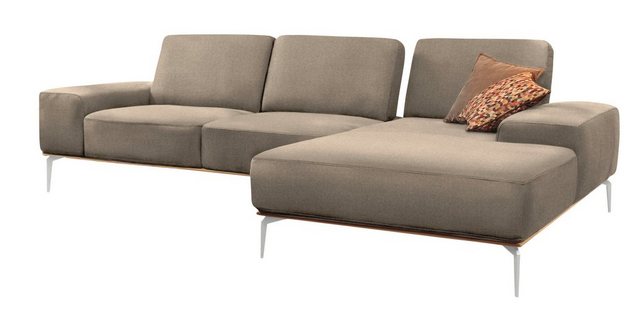 Bild von W.SCHILLIG Ecksofa »run, Designsofa mit tollem Sitzkomfort, bequem, L-Form«, mit elegantem Holzsockel, Füße in Chrom glänzend, Breite 319 cm