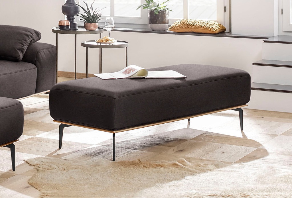 Bild von W.SCHILLIG Polsterhocker "run", mit Holzsockel, Füße in Schwarz pulverbeschichtet, Breite 150 cm