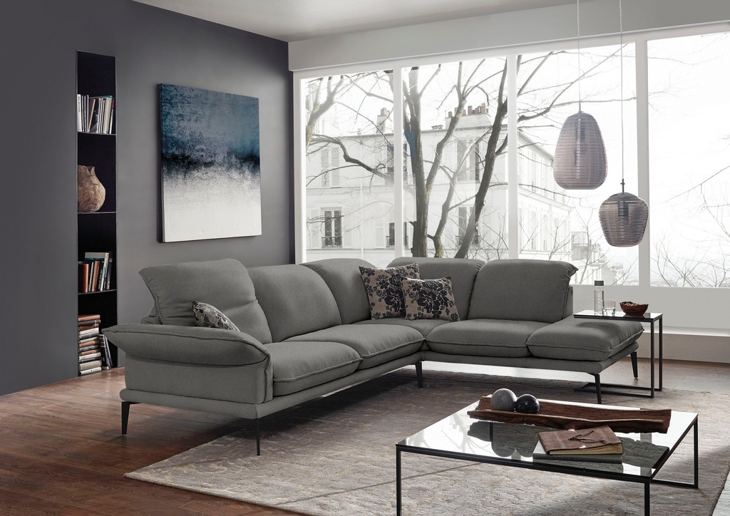 Bild von W.SCHILLIG Ecksofa »sherry, Designsofa mit tollem Sitzkomfort, elegant und zeitlos, L-Form«, mit Kopfstützenverstellung, Winkelfüße in Schwarz, Breite 302 cm